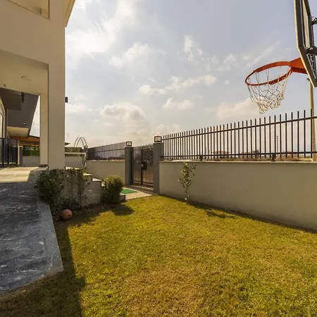 With Pool Garden And Terrace In Villa